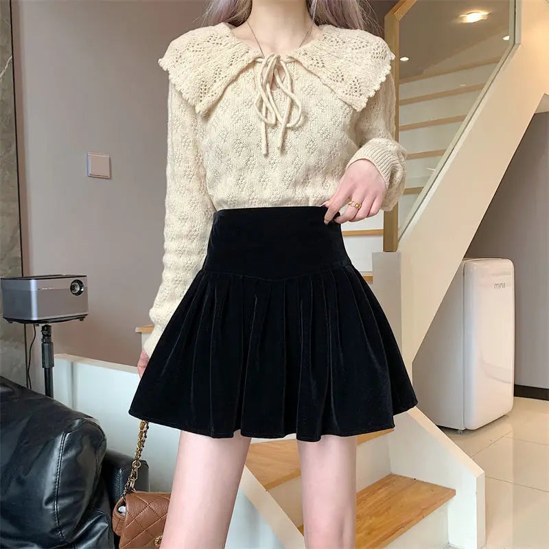 Autumn Winter Black Pleated Skirt for Women Velvet Cute A-line Mini Skirt Shorts Sweet Fashionable Korean Style Female Clothing