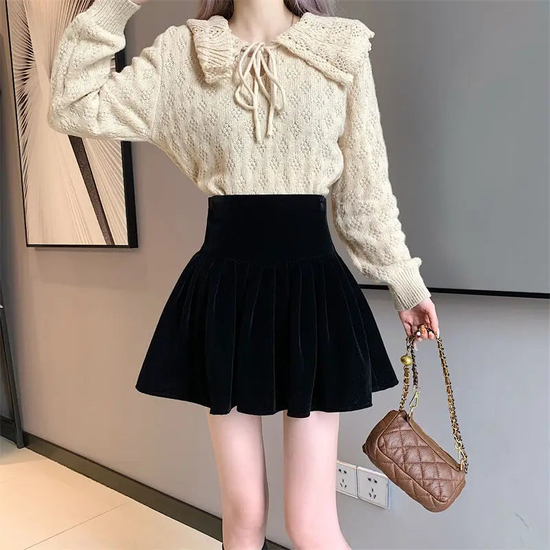 Autumn Winter Black Pleated Skirt for Women Velvet Cute A-line Mini Skirt Shorts Sweet Fashionable Korean Style Female Clothing