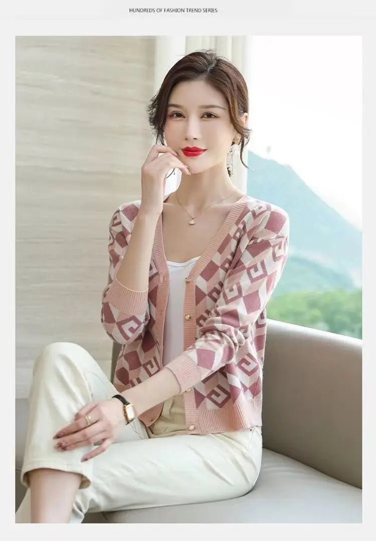 High-end Knitted Sweaters for Women High-waisted Popular Knitted Cardigans New Styles Short Mom Sweater Jackets