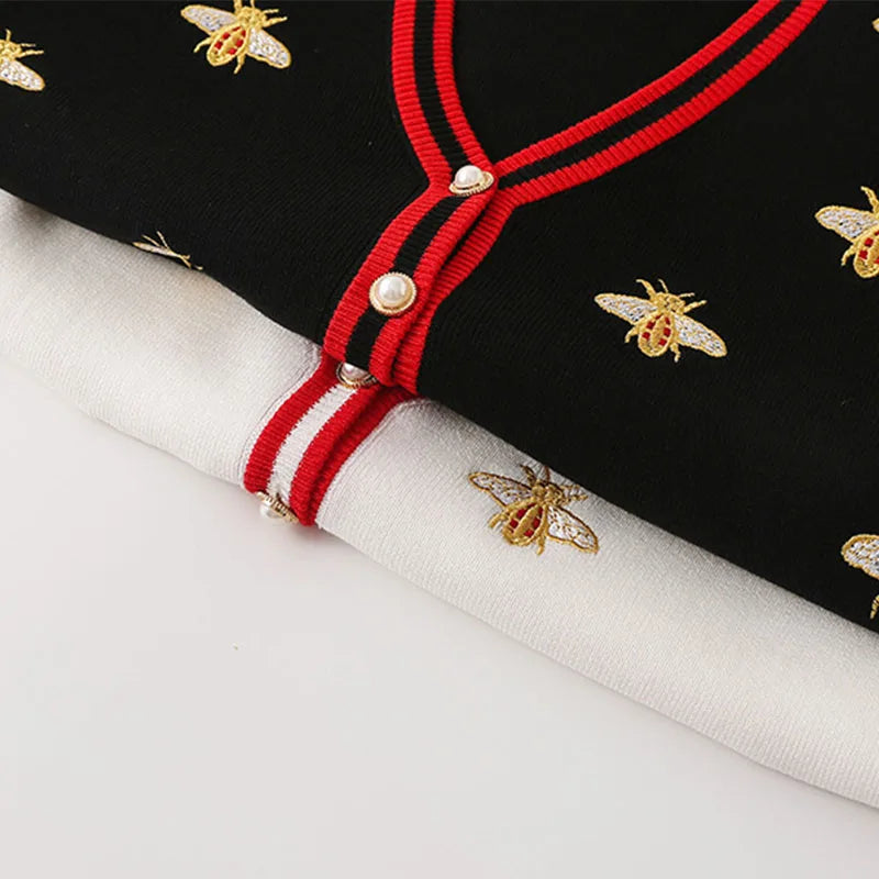 High Quality Fashion Designer Bee Embroidery Cardigan Long Sleeve Single Breasted Contrast Color Button Knitted Sweater