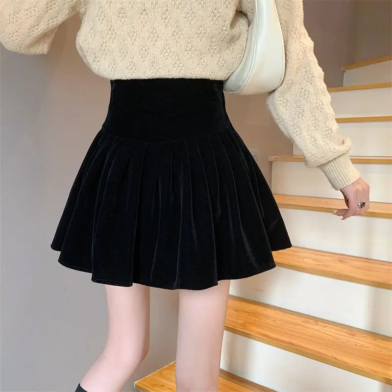 Autumn Winter Black Pleated Skirt for Women Velvet Cute A-line Mini Skirt Shorts Sweet Fashionable Korean Style Female Clothing